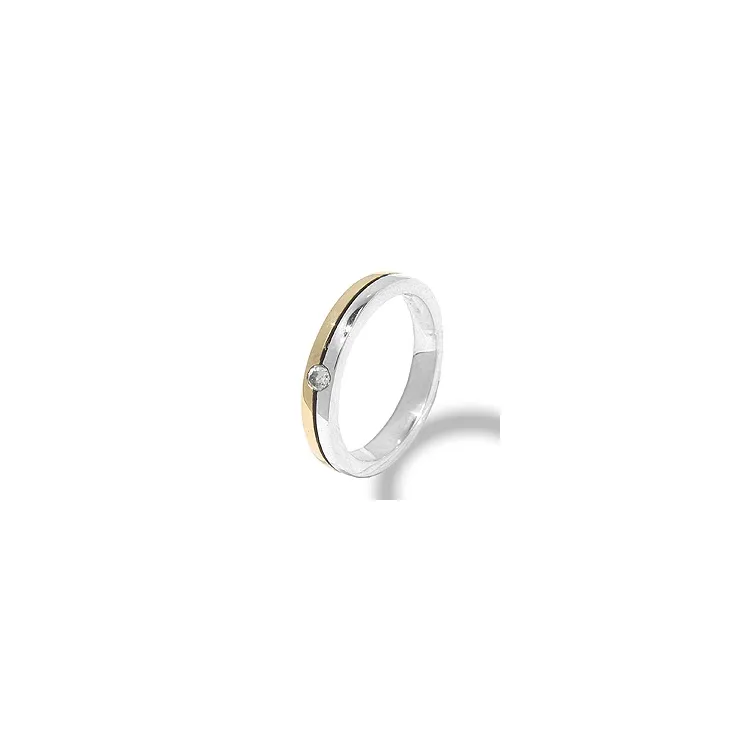 Ring aus oxidiertem Sterlingsilber mit 8 Karat Gold