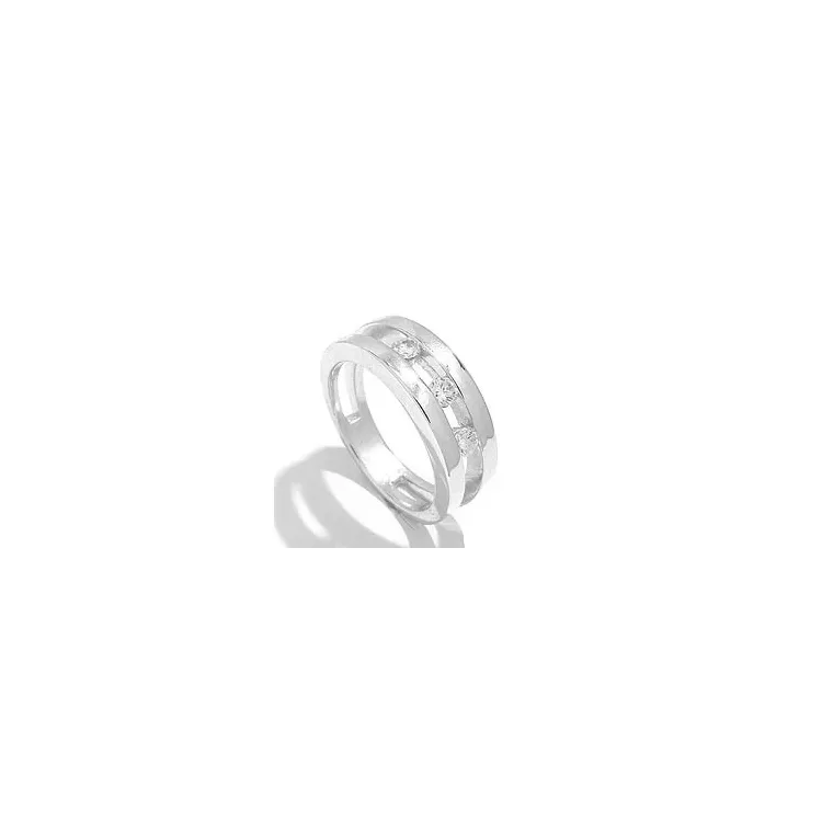 Bezaubernd weißem zirkon ring aus silber