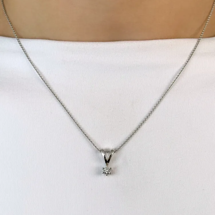 Diamant Solitäranhänger in 14 karat Weißgold 0,10 ct