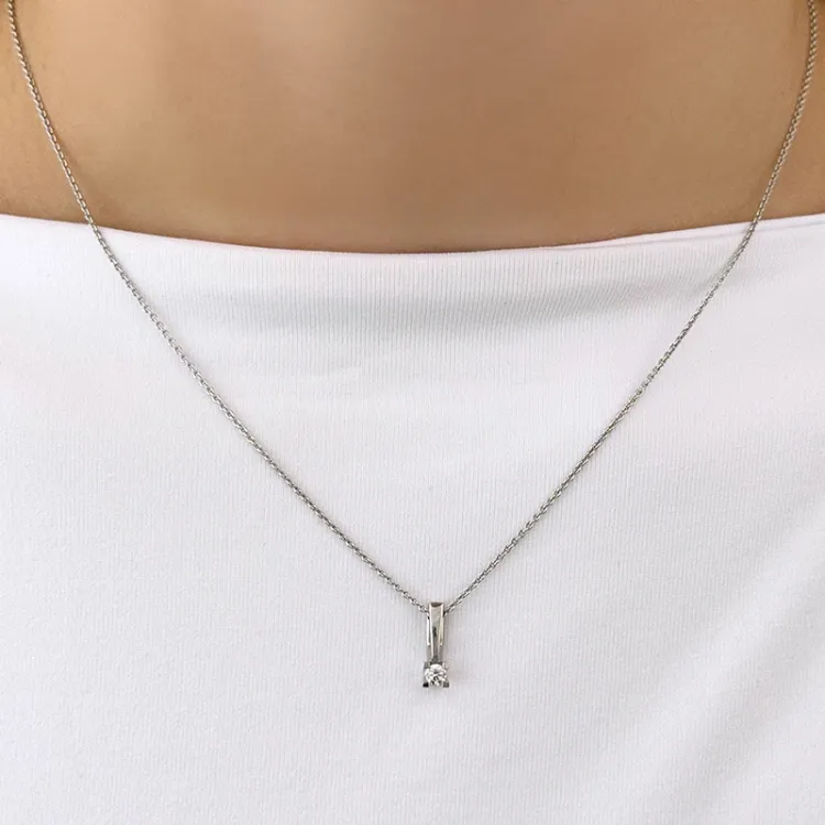 Diamant Solitäranhänger in 14 karat Weißgold 0,10 ct