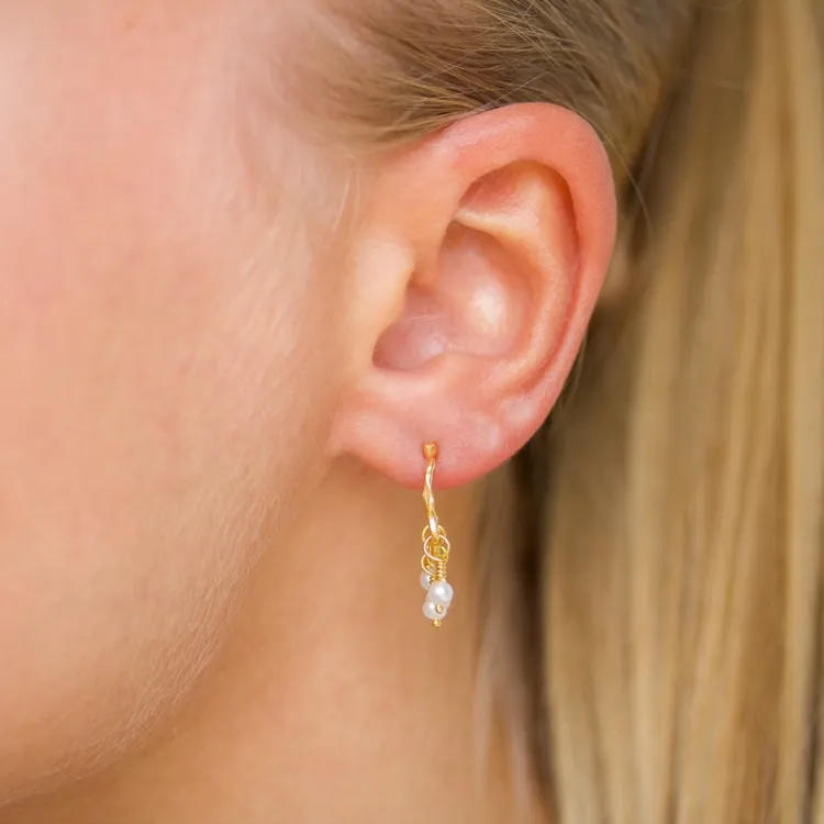 Perle Halbkreolen in vergoldetem Sterlingsilber - Lumé Etched