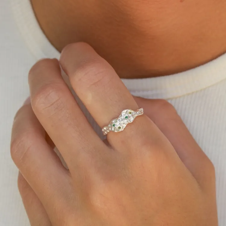 grünem Zirkon Ring aus Silber - Lumé Etched