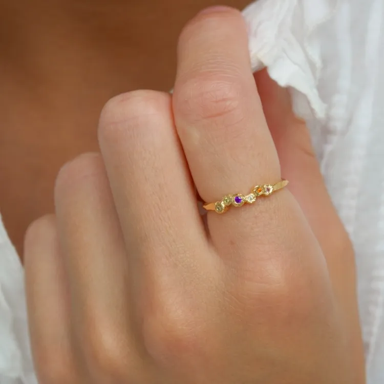 violettem Zirkon Ring aus vergoldetem Sterlingsilber - Bubbly Twist