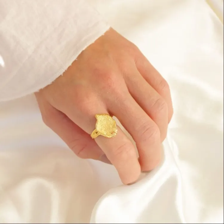 Ring aus vergoldetes Messing - Eliné