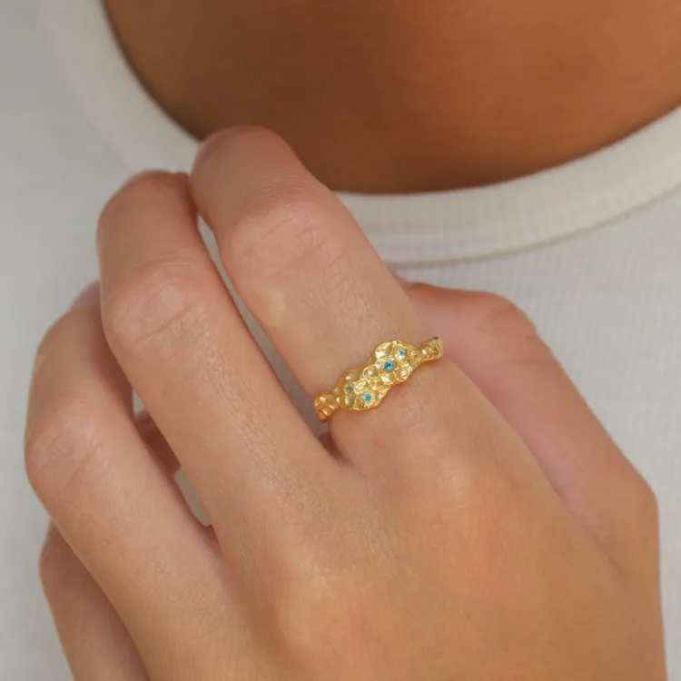 blauem Zirkon Ring aus vergoldetes Messing - Lumé Etched