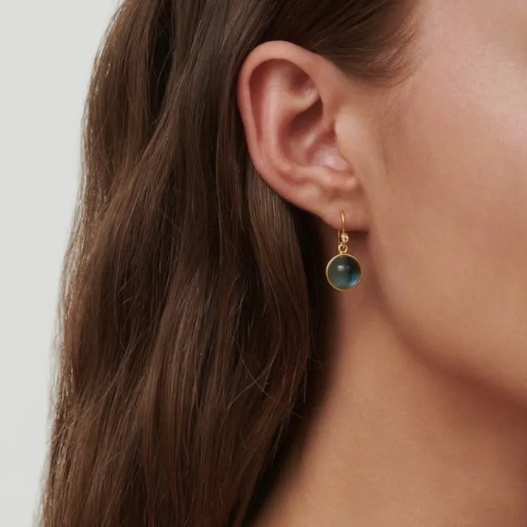 Julie Sandlau Prime blauem Ohrringe in vergoldetem Sterlingsilber blauem Bergkristall weißem Zirkon