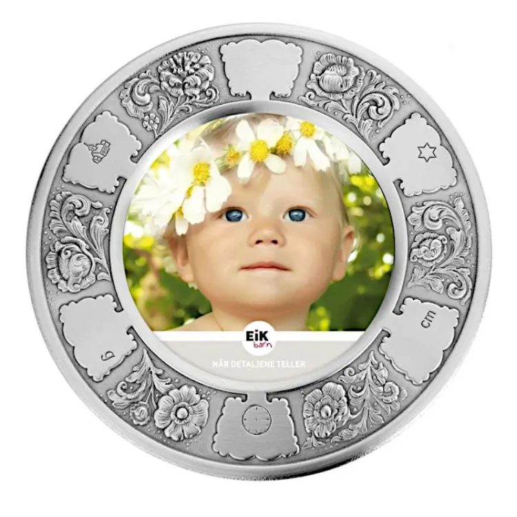 Taufgeschenk: 18 cm Blumen Fotorahmen in Zinn  Modell: E1240