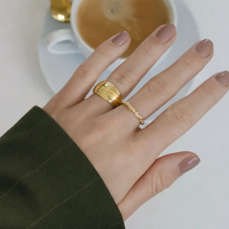 Ring aus vergoldetes Messing - Eliné