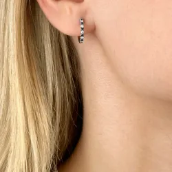 14 mm Saphir Kreole in 14 Karat Weißgold mit Saphir und Diamant