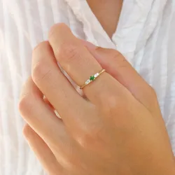 eng grünem Zirkon Ring aus 9 Karat Gold - Gold Collection