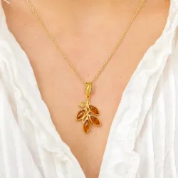 Bernstein Anhänger aus vergoldetem Sterlingsilber