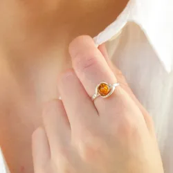 Ovaler Bernstein Ring aus Silber