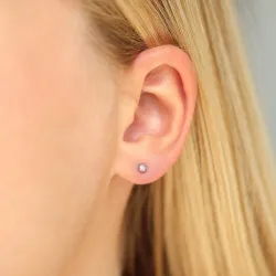 Ohrstecker in rhodiniertem Silber mit lab grown Diamant 