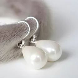 lange Tropfen Perle Ohrringe in Silber