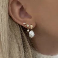 Nava Avani Ohrringe in vergoldetem Sterlingsilber weißem Zirkon