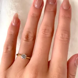 weißem Zirkon Solitärring aus 8 Karat Gold - Gold Collection