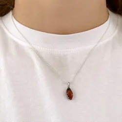 ovaler Bernstein Anhänger aus Silber