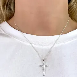 Kreuz mit Jesus Anhänger aus Silber - Amoré