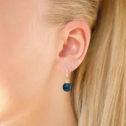 Ohrringe in 9 Karat Gold mit dunkelblauem Bergkristall