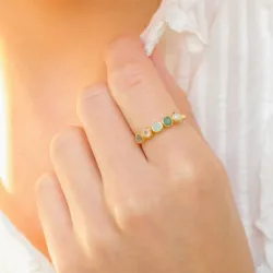 mehrfarbigem Ring aus vergoldetem Sterlingsilber