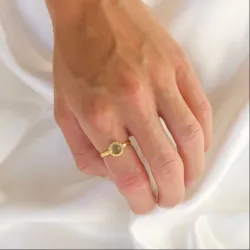 hellgrünem Bergkristall Ring aus vergoldetes Messing - Eliné