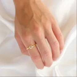 klar Quarz Ring aus vergoldetes Messing - Eliné