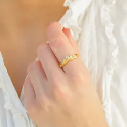 Blatt Zirkon Ring aus vergoldetes Messing - Eliné