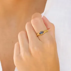 dunkelblauem Bergkristall Ring aus vergoldetes Messing - Eliné
