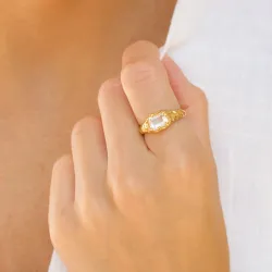 klar Quarz Ring aus vergoldetes Messing - Eliné