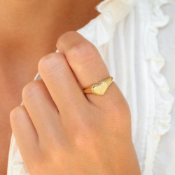buchstab f Zirkon Ring aus vergoldetes Messing