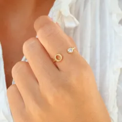 buchstab o Zirkon Ring aus vergoldetes Messing