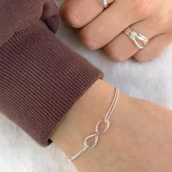 infinity Armband aus Silber