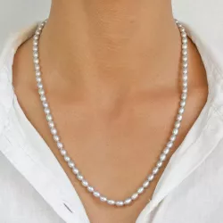 55 cm ellipsenförmiger Perlenhalskette mit Süßwasserperle.