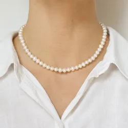 38 cm Perlenhalskette mit Süßwasserperle.