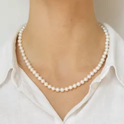 42 cm echten Perlenhalskette mit Süßwasserperle.