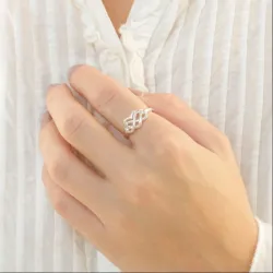 infinity Ring aus Silber - Amoré