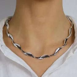 Halskette aus Silber  x 