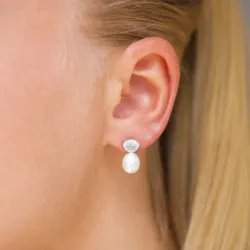 Schale Perle Ohrringe in Silber
